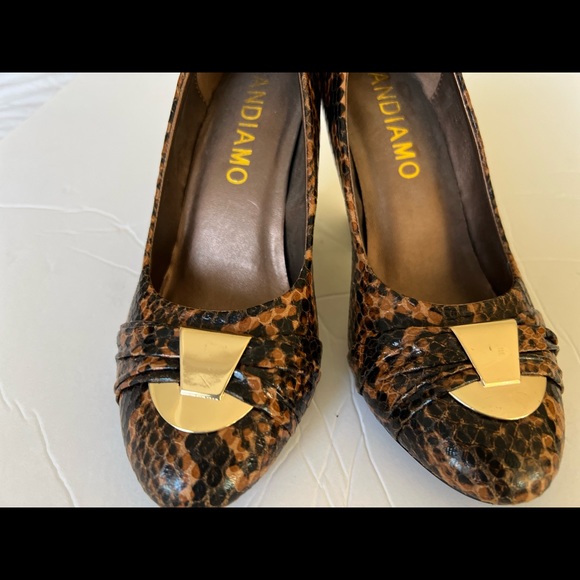 ANDIAMO Women's Anka Pump - Snakeskin Size 6 - Picture 2 of 10